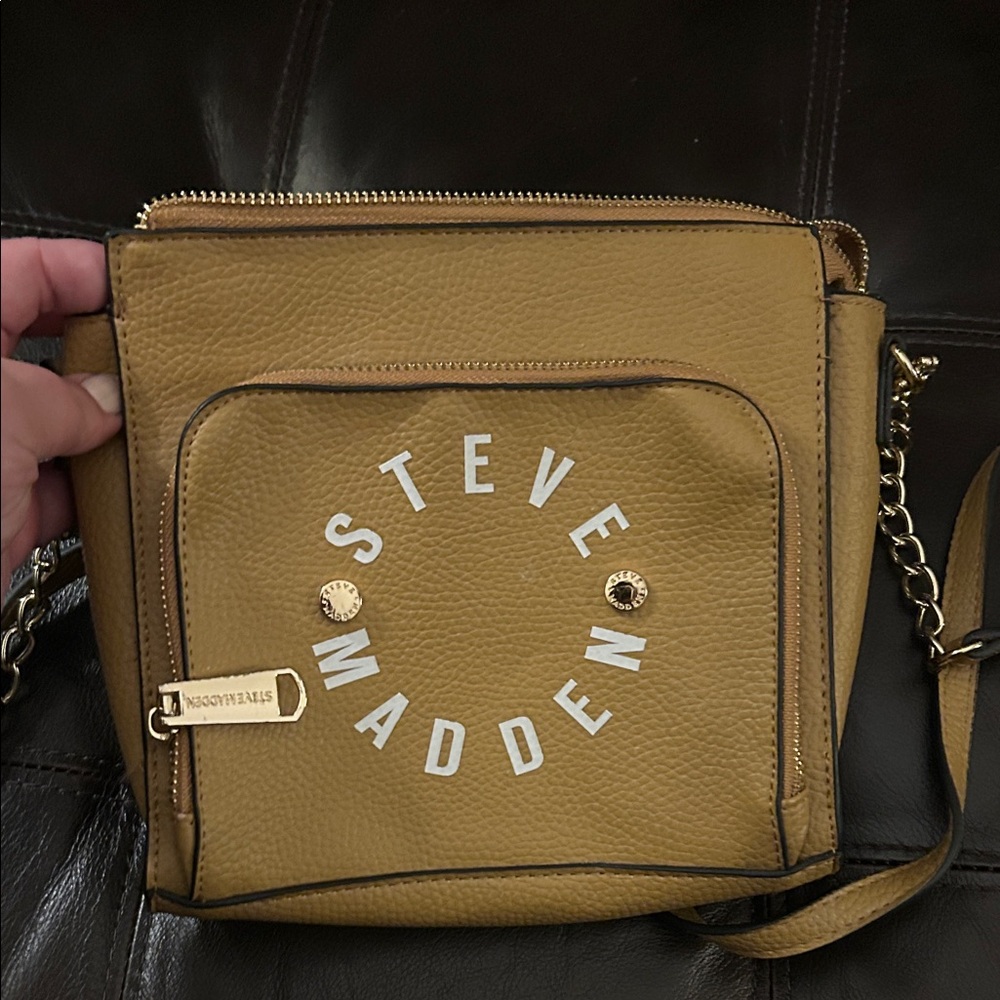 Steve Madden Mustard Messenger Bag
